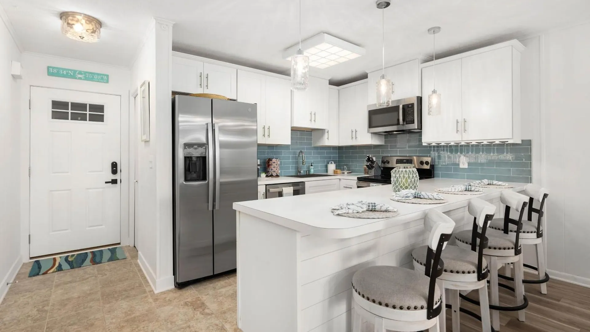 Apartment 2 Bedroom Bayside With Pool In Ocmd
