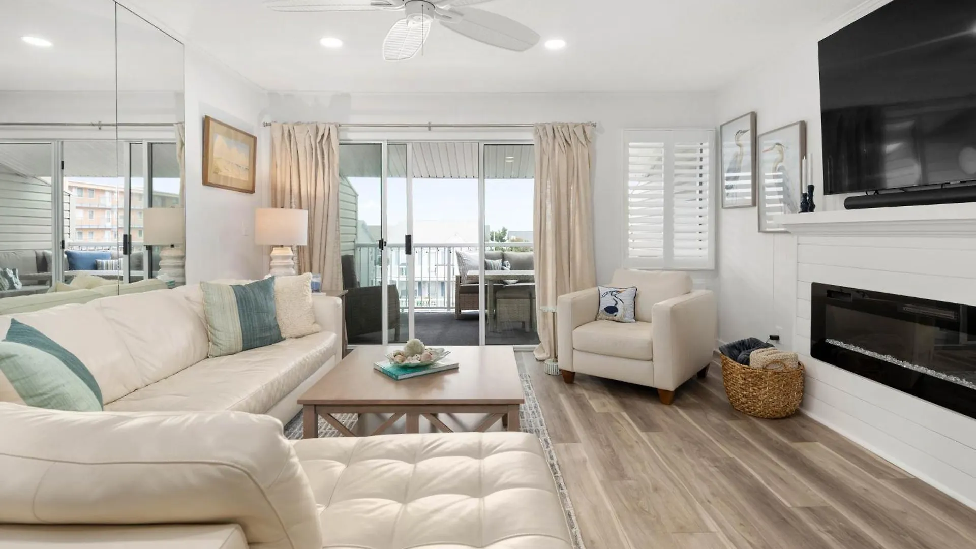 2 Bedroom Bayside With Pool In Ocmd Apartment Ocean City