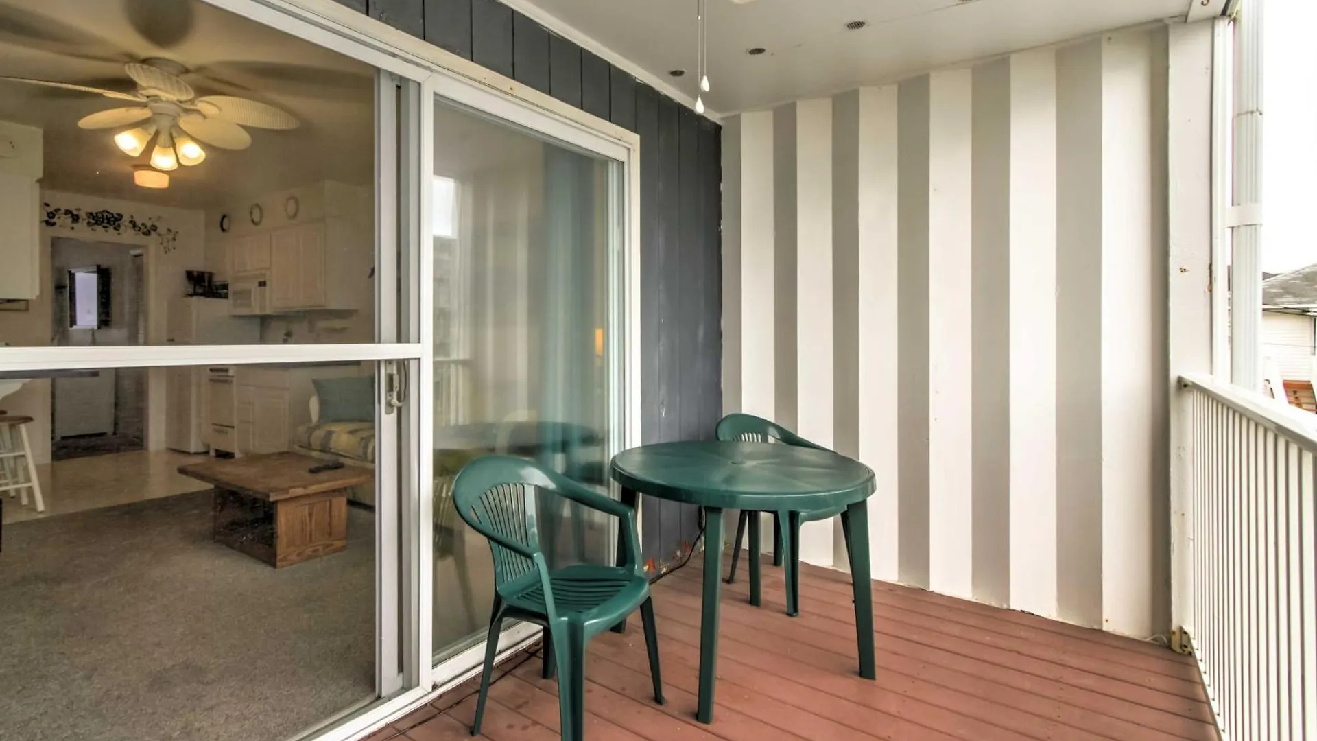 Ocean With Balcony And Ocean Views! Apartment Ocean City