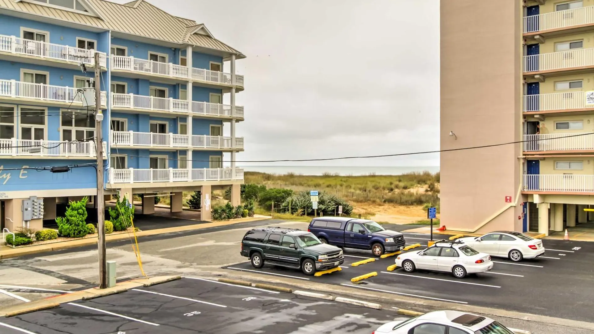 Apartment Ocean With Balcony And Ocean Views! *