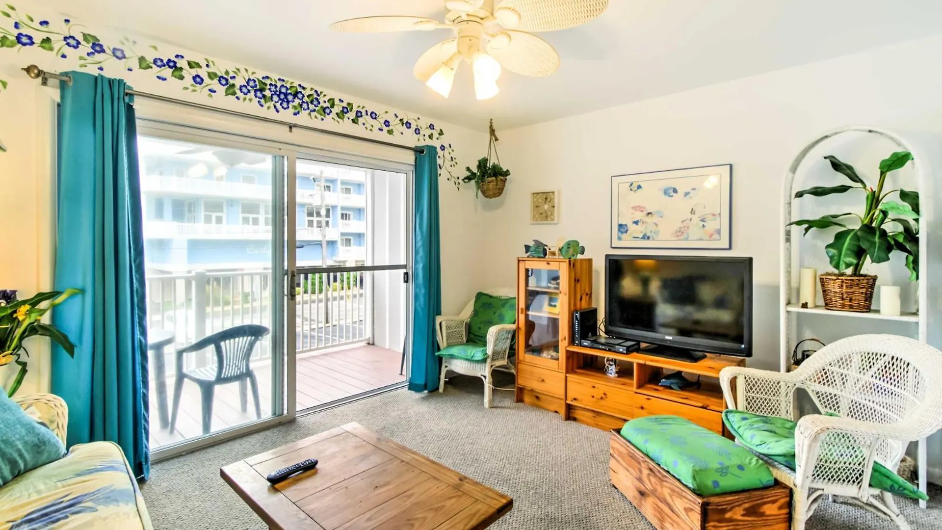 Ocean With Balcony And Ocean Views! Apartment *