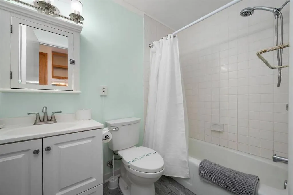 Updated Charming Studio,steps To Beach,outdoor Pool アパート オーシャン・シティ