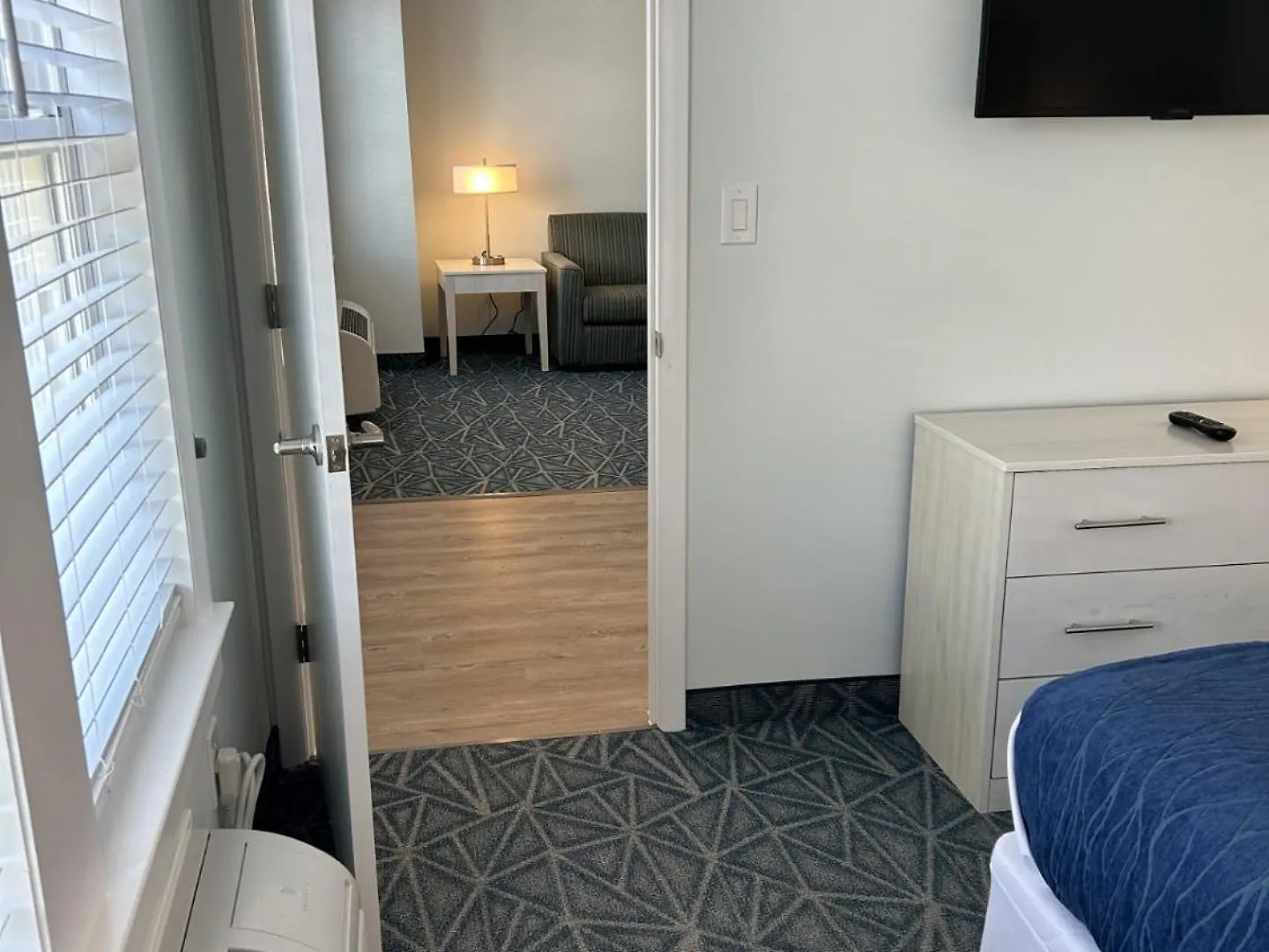 The Admiral Hotel/motel 2*
