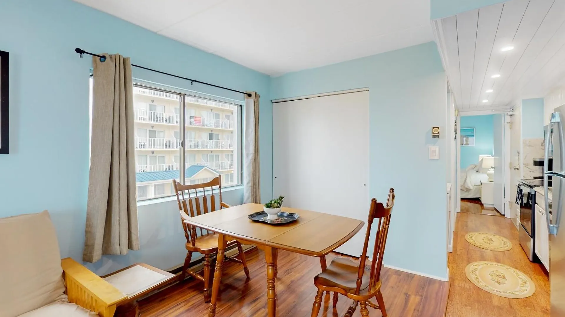Decatur House 305