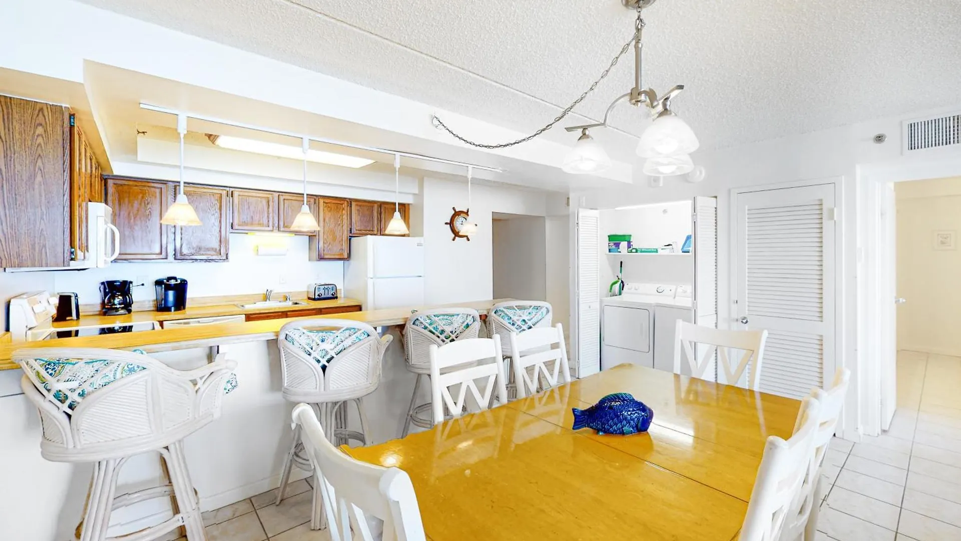 Carousel 2207 Apartment