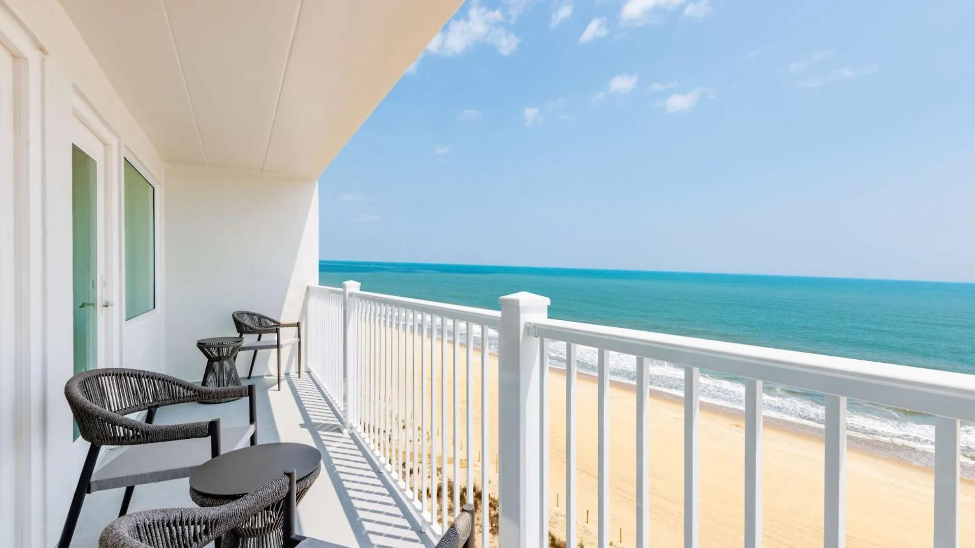 Hilton Garden Ocean Oceanfront Hotel 3*