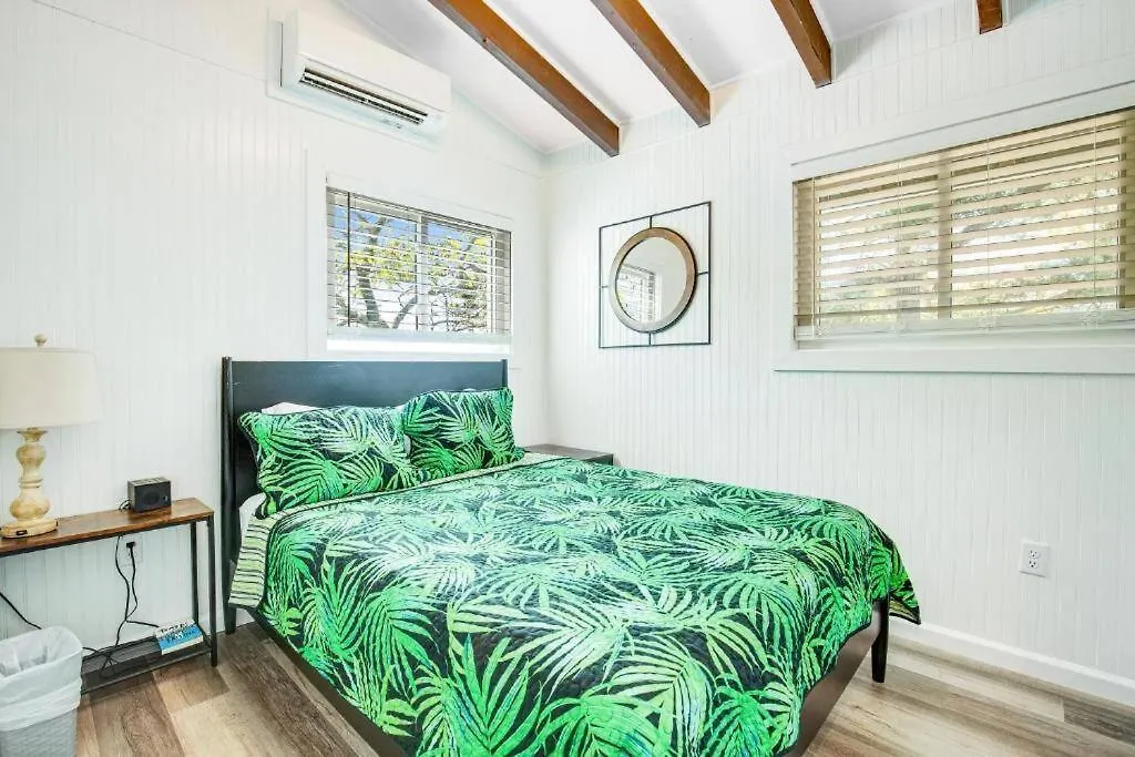 The Blue Crush - 3br Beachfront Family Retreat Holiday home *
