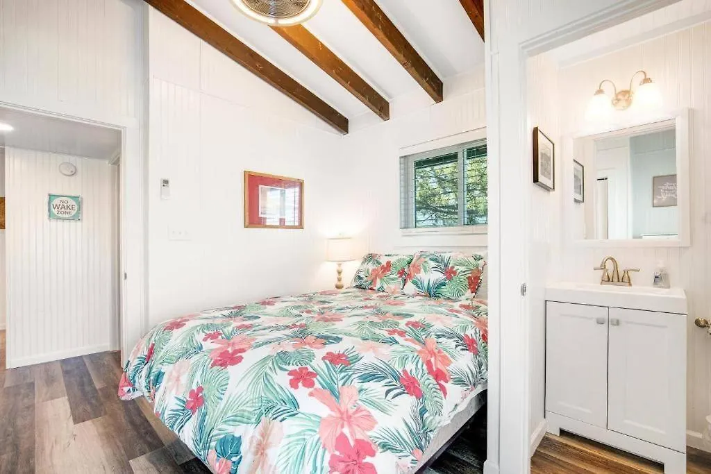 The Blue Crush - 3br Beachfront Family Retreat Holiday home *