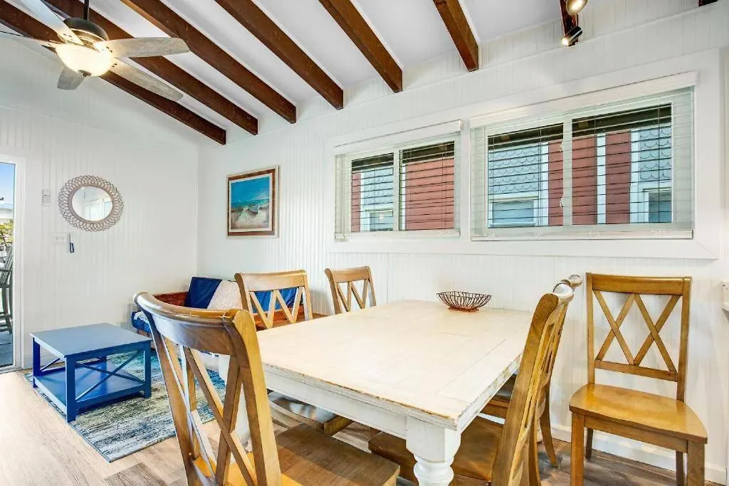 Holiday home The Blue Crush - 3br Beachfront Family Retreat Ocean City