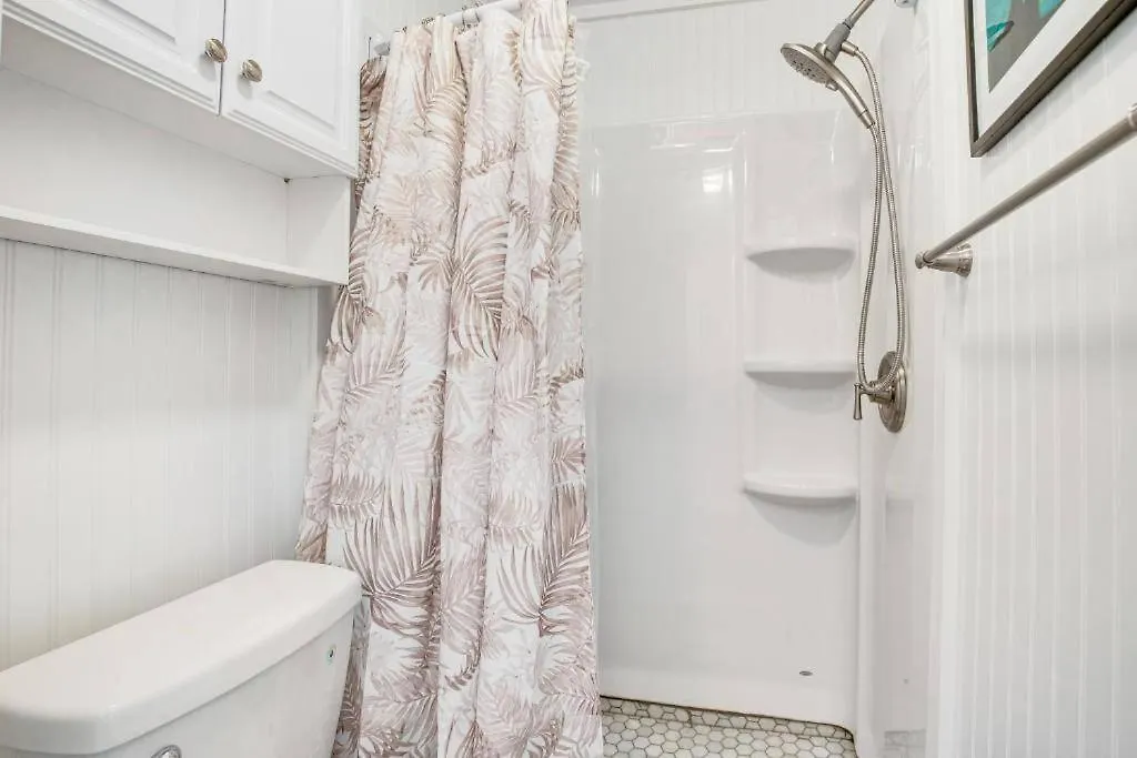 The Blue Crush - 3br Beachfront Family Retreat Holiday home *