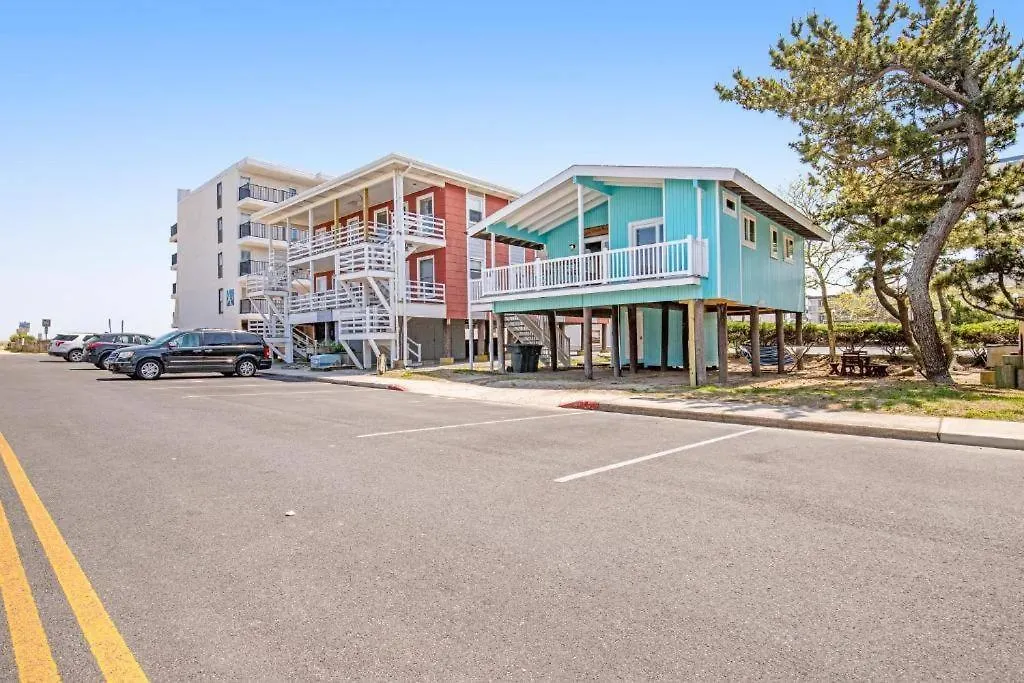 The Blue Crush - 3br Beachfront Family Retreat