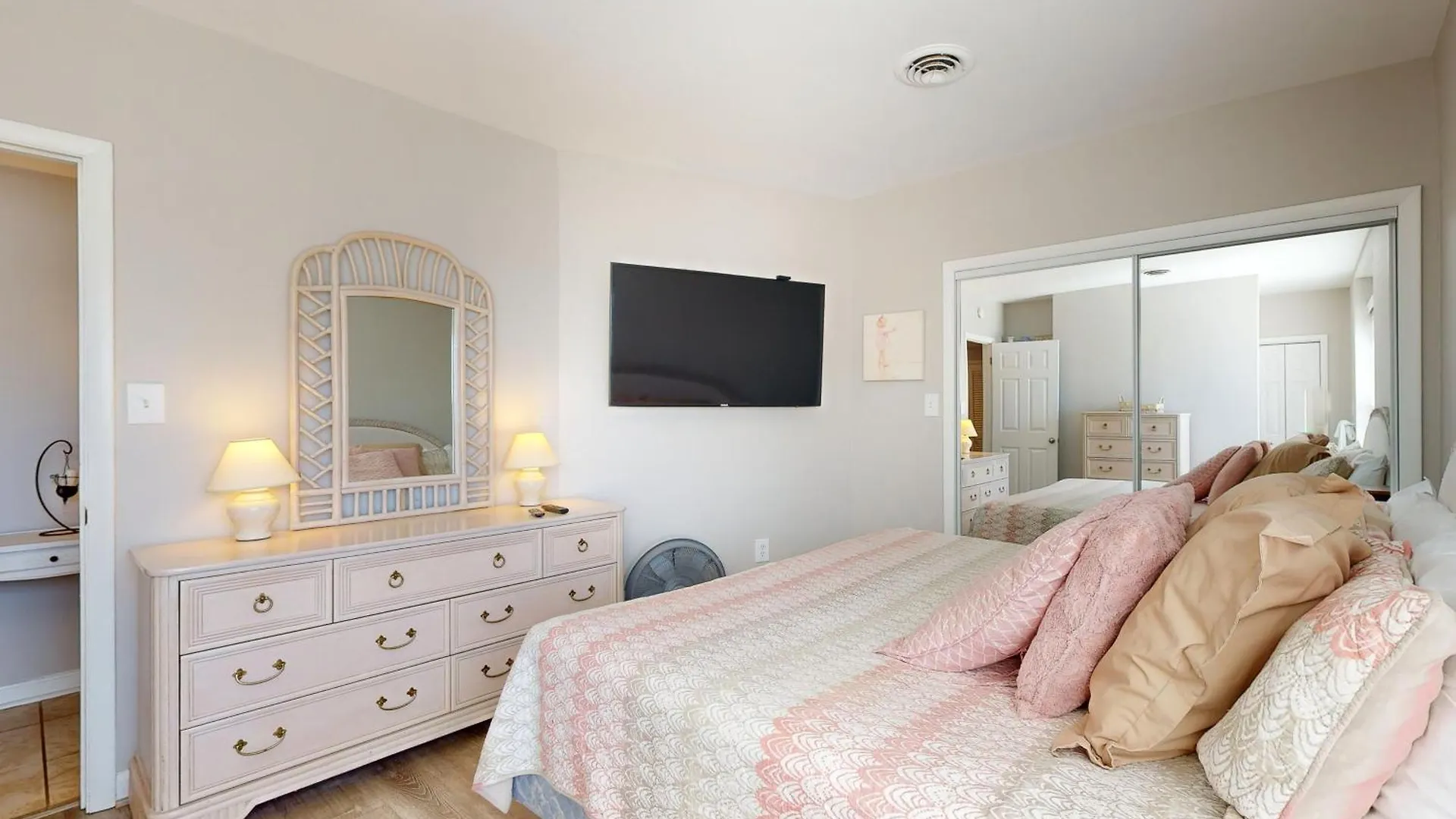 Regency Apartment