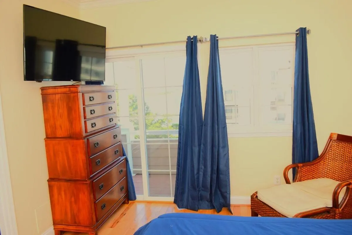 Alexander Mini Mansions 202a בית נופש אושן סיטי