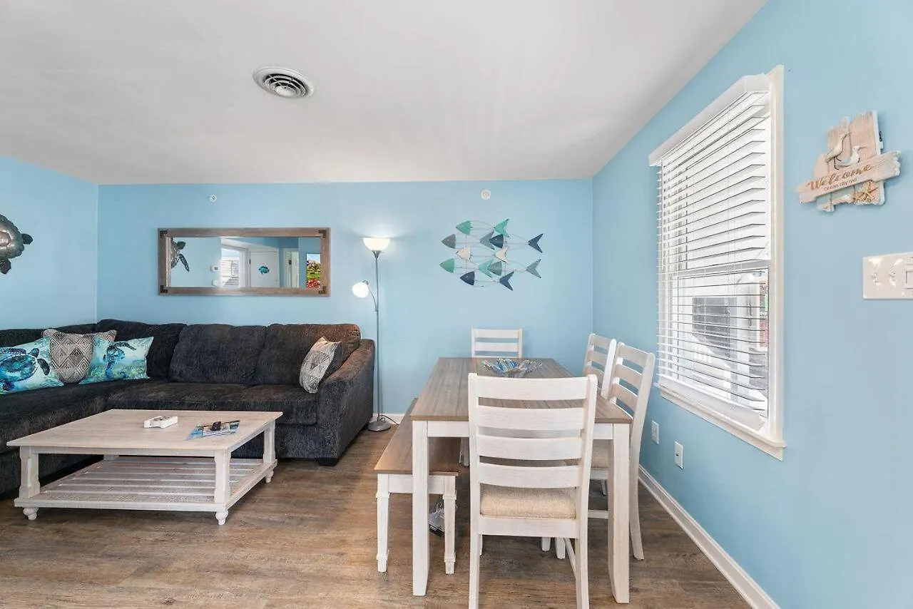 The Barracuda 3 Steps To The 2br Sleeps 6 Appartement