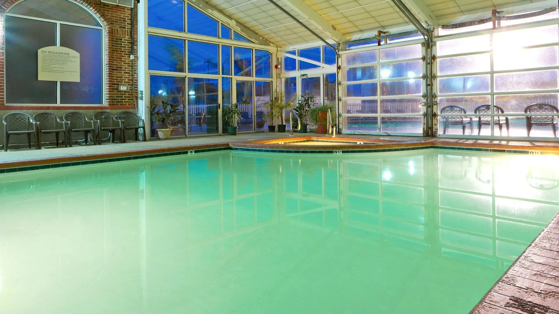 Express & - Ocean By Ihg 3*