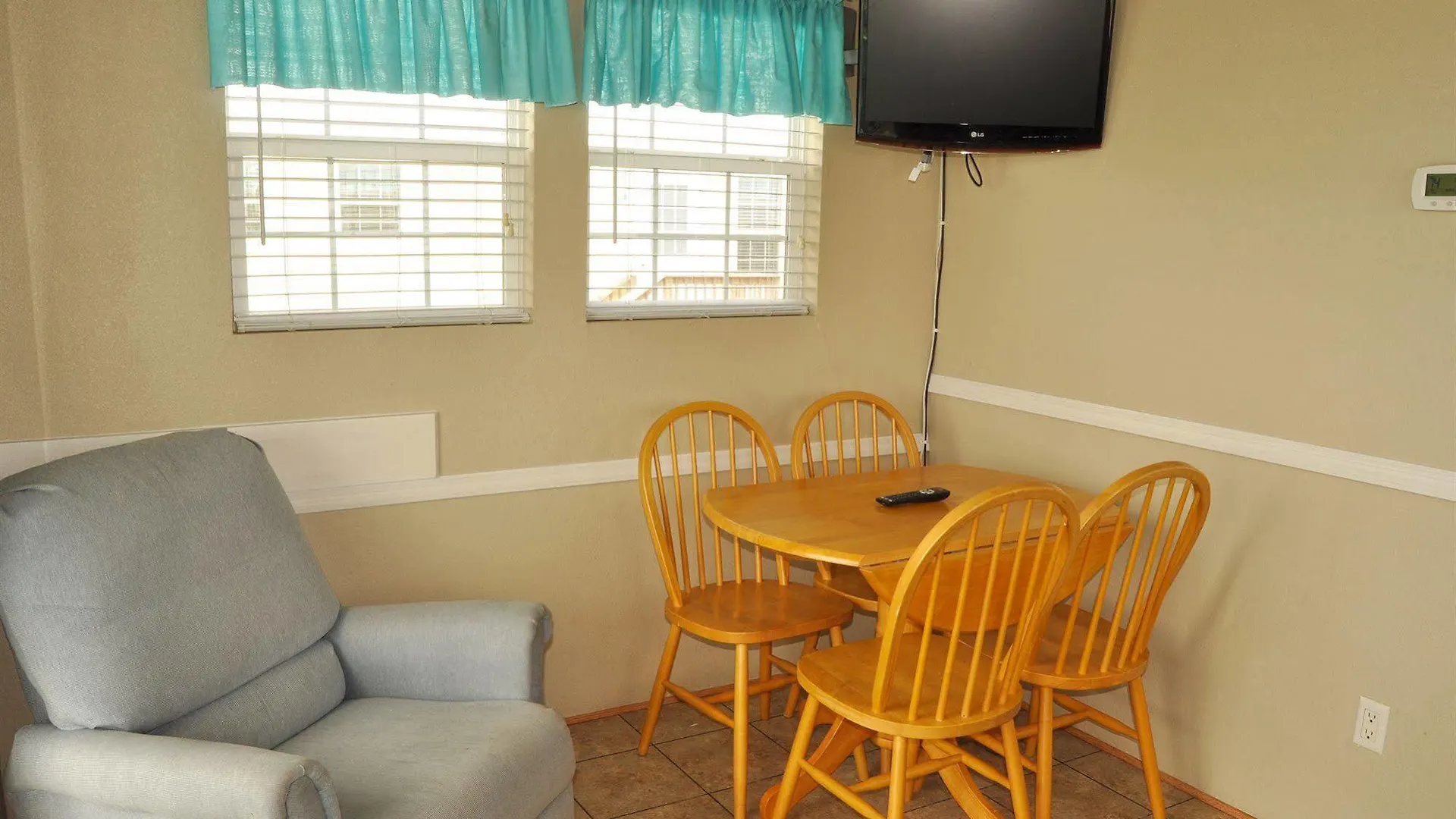 Castaways Rv & Campground 2*