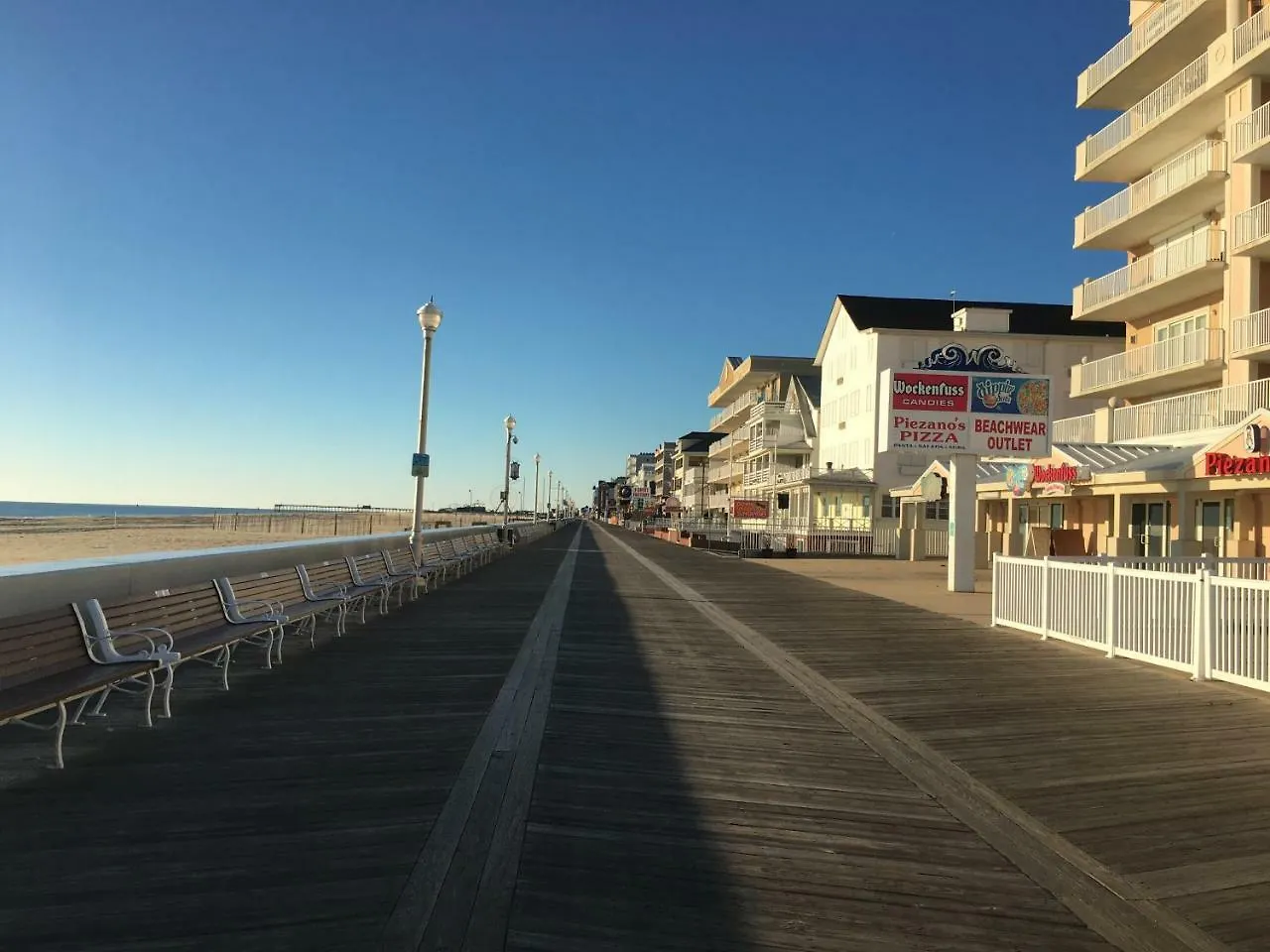 Frogs F4 * Ocean City