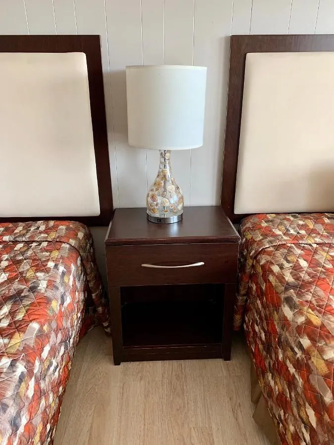 Cabana Motel 2*
