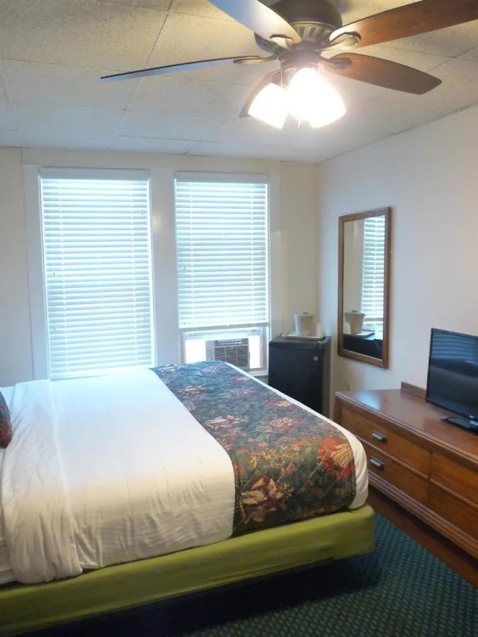 Shoreham Oceanfront 2*