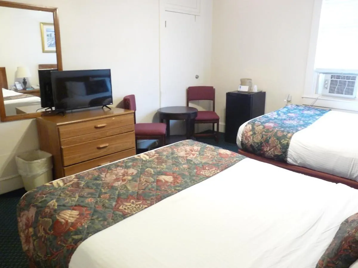 Hotel Shoreham Oceanfront 2*