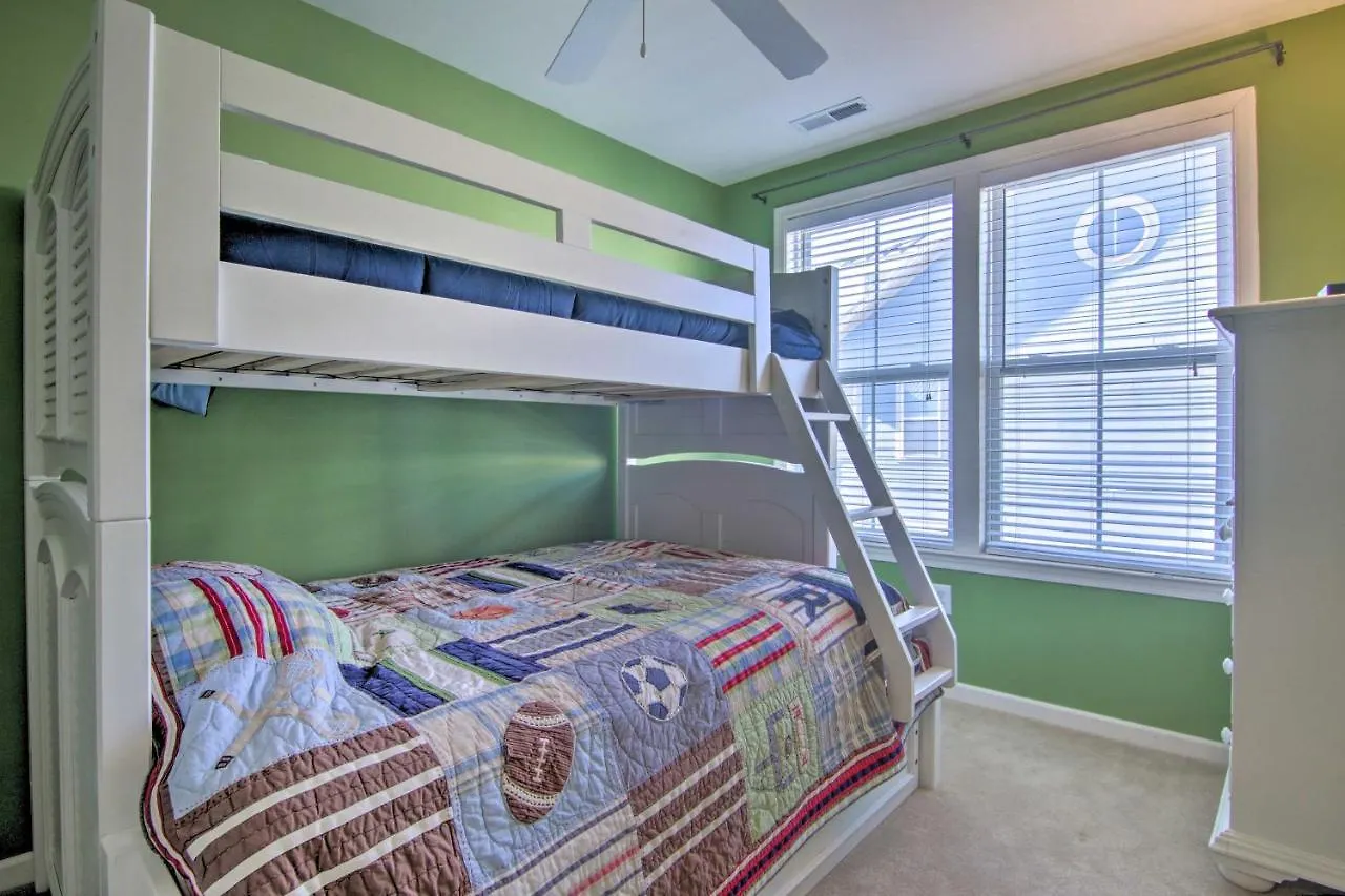 Holiday home Resort-style Ocean Townhome With Access! *