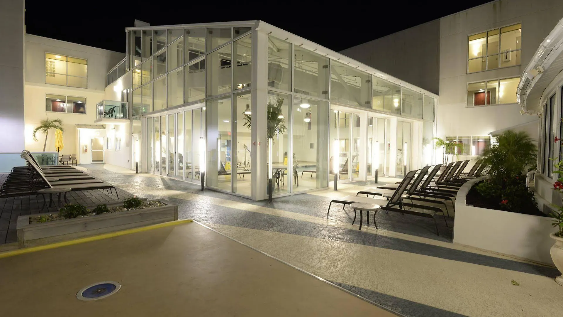 Courtyard By Marriott Ocean Oceanfront Hotel 4*