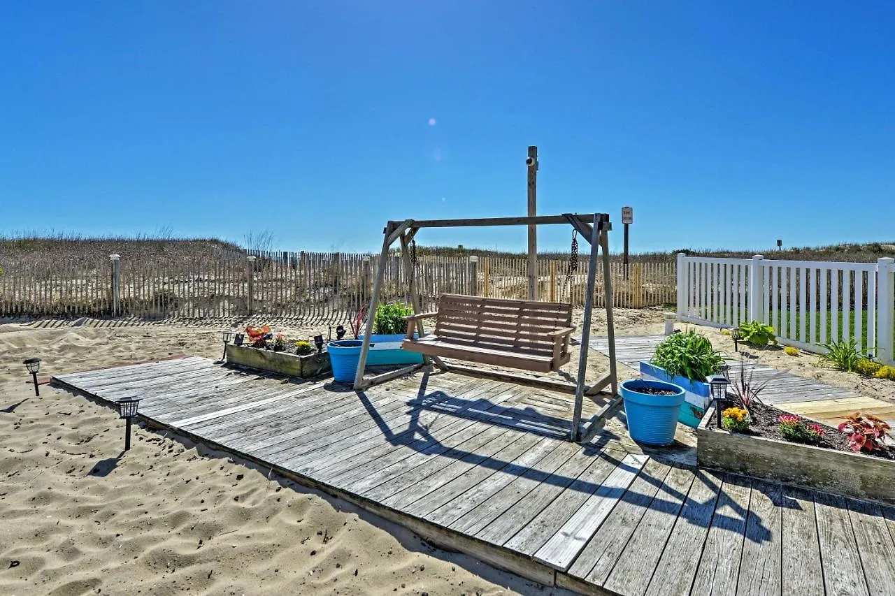Apartment Bright Ocean Escape With Direct Access! *