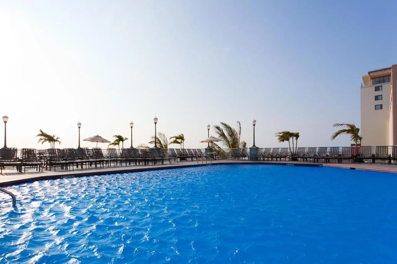 Resort & Ocean By Ihg 3*
