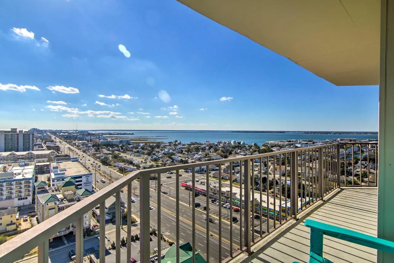 Apartment Scenic Ocean With Balcony, Steps To Ocean City