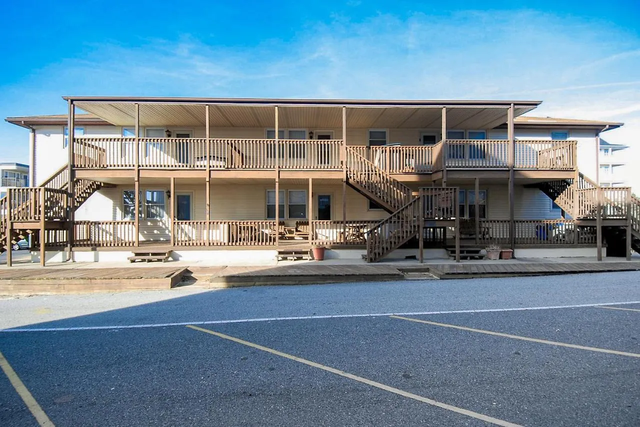 Six By The Sea 3 Hotel