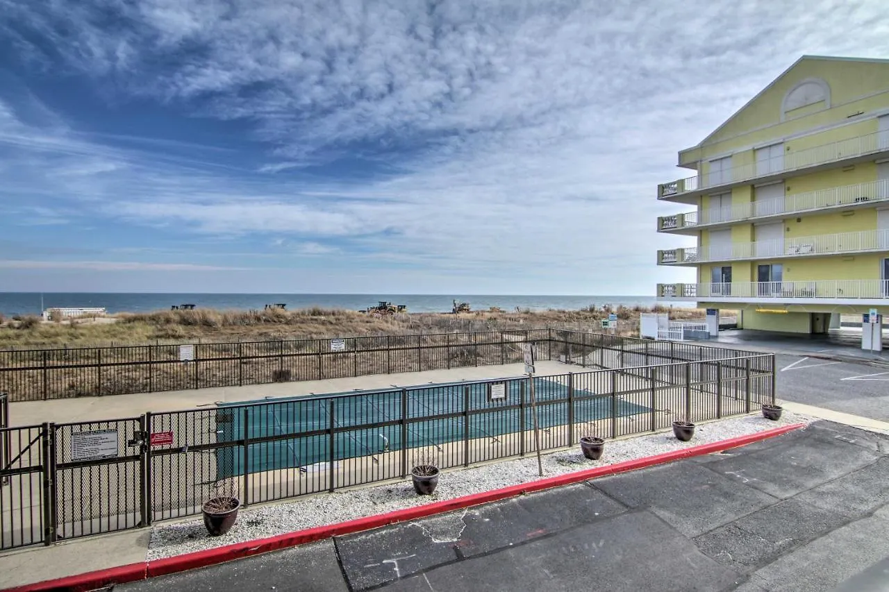 Ocean With Balcony - Steps To Beach!