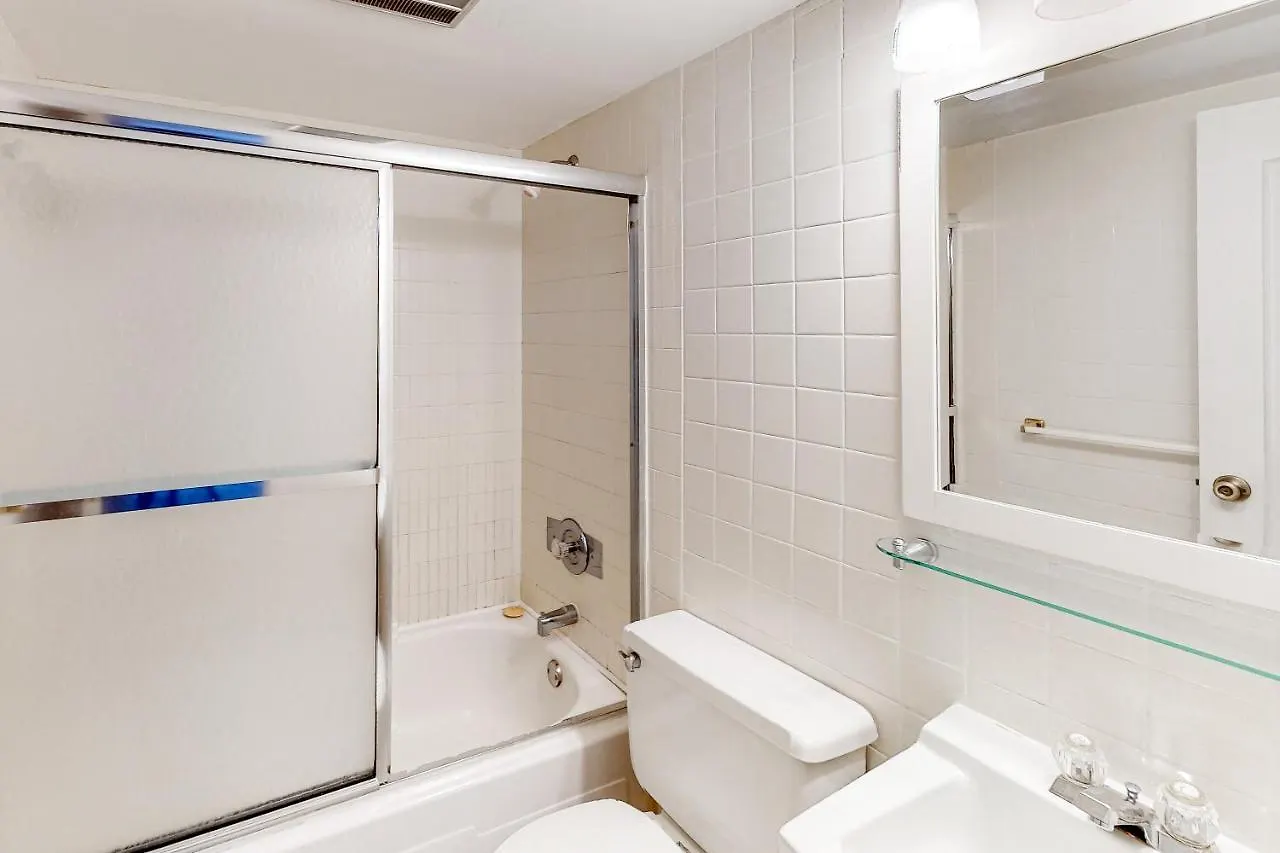 Apartment 9400 Bldg #203 *