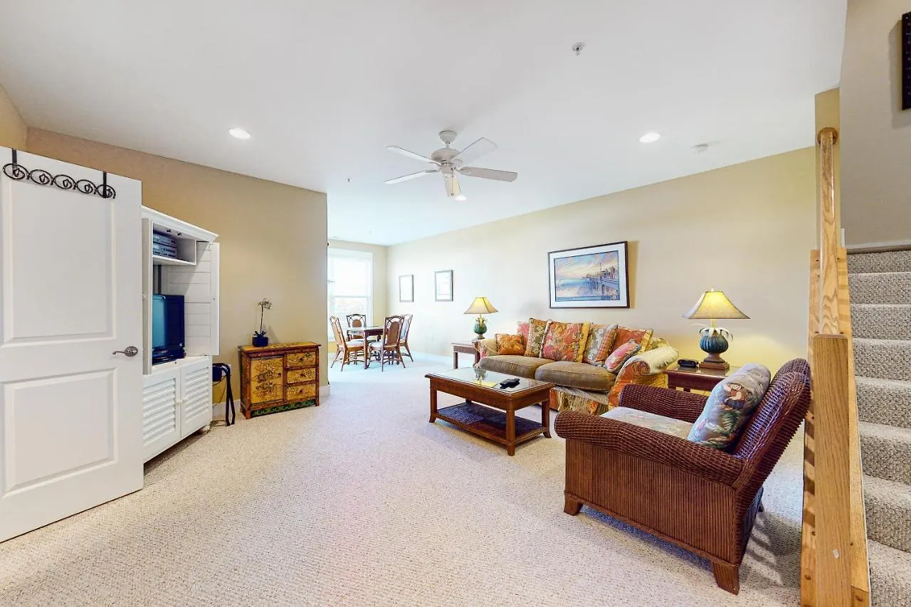 13009 Bowline Ln 1
