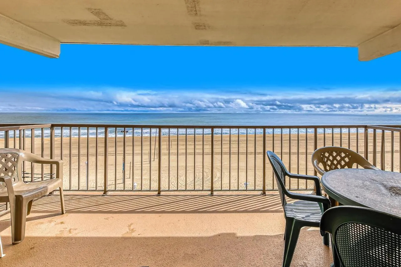 Hotel Oceanfront At Golden Beach *