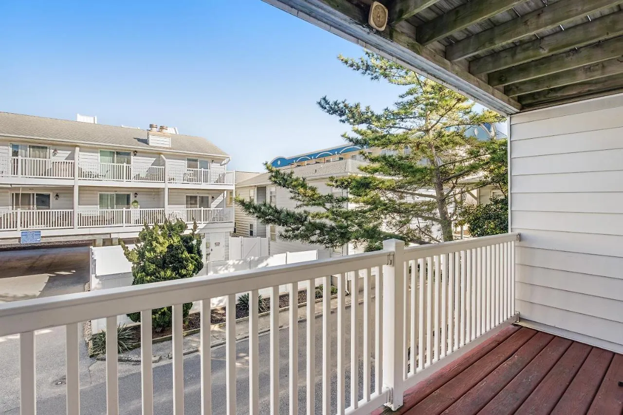 Oceanblock 61st C102