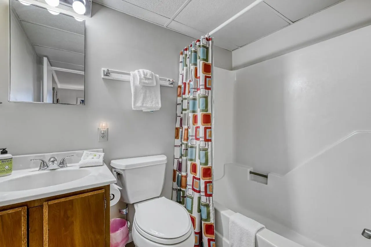 Hotel Oceanfront At Golden Beach Ocean City