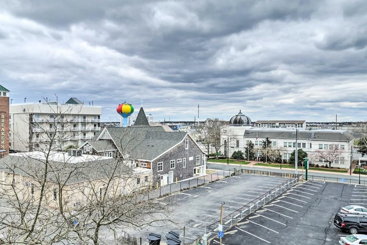 Chic Oceanfront Less Than Half Mi To Boardwalk! *