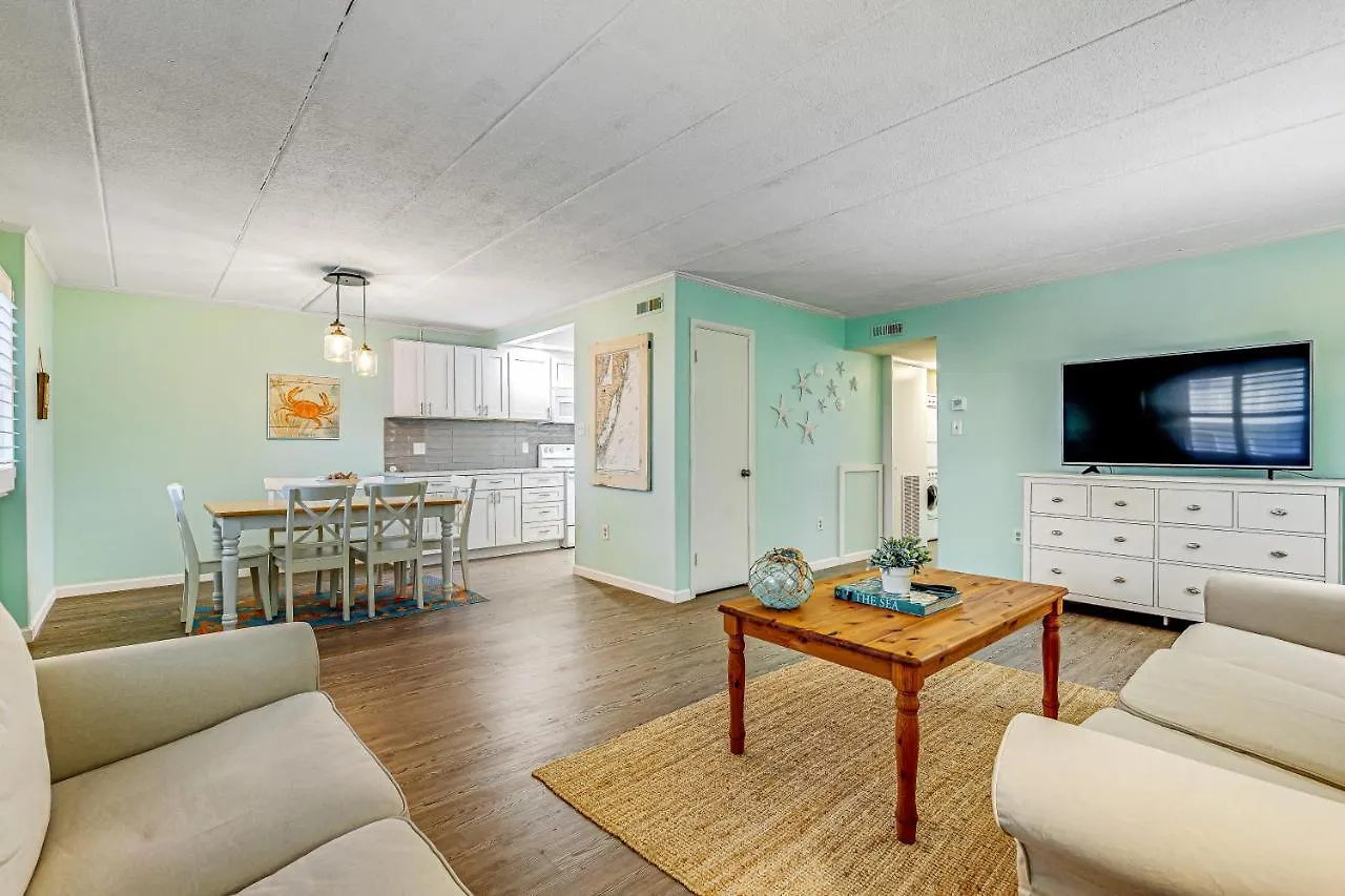 Apartment Sea Level 203