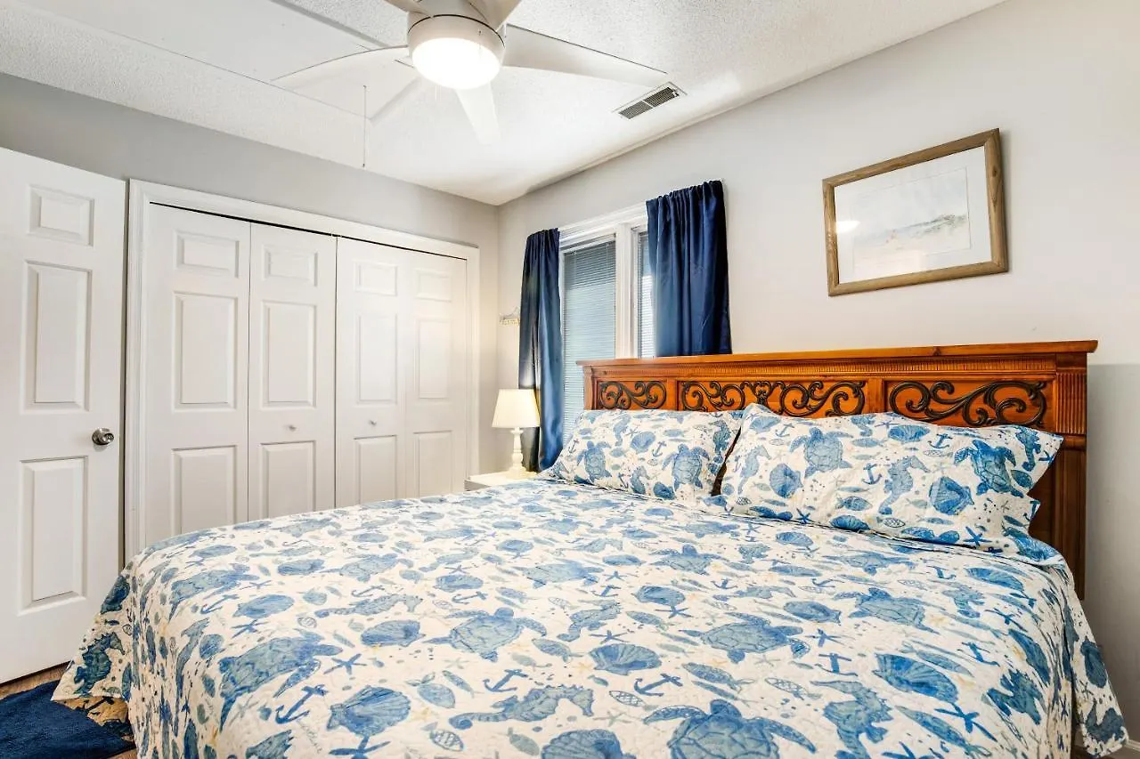 Oceanblock 61st C102 Hotel