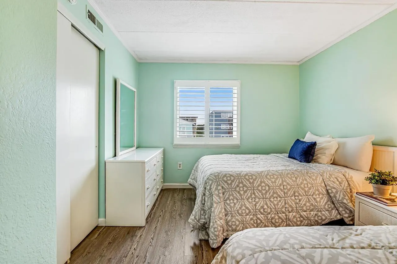 Apartment Sea Level 203 *