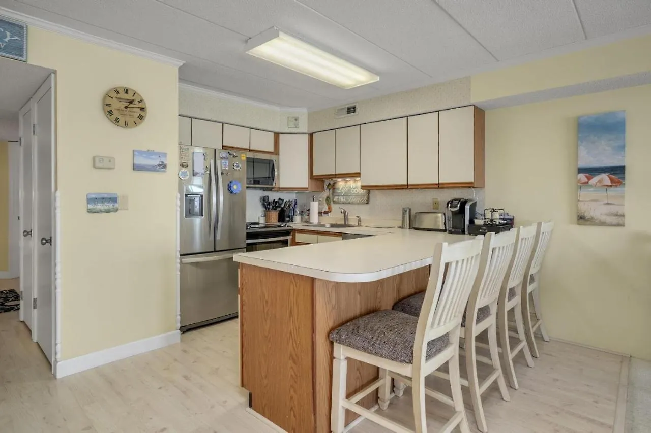 Two-bedroom Ocean City