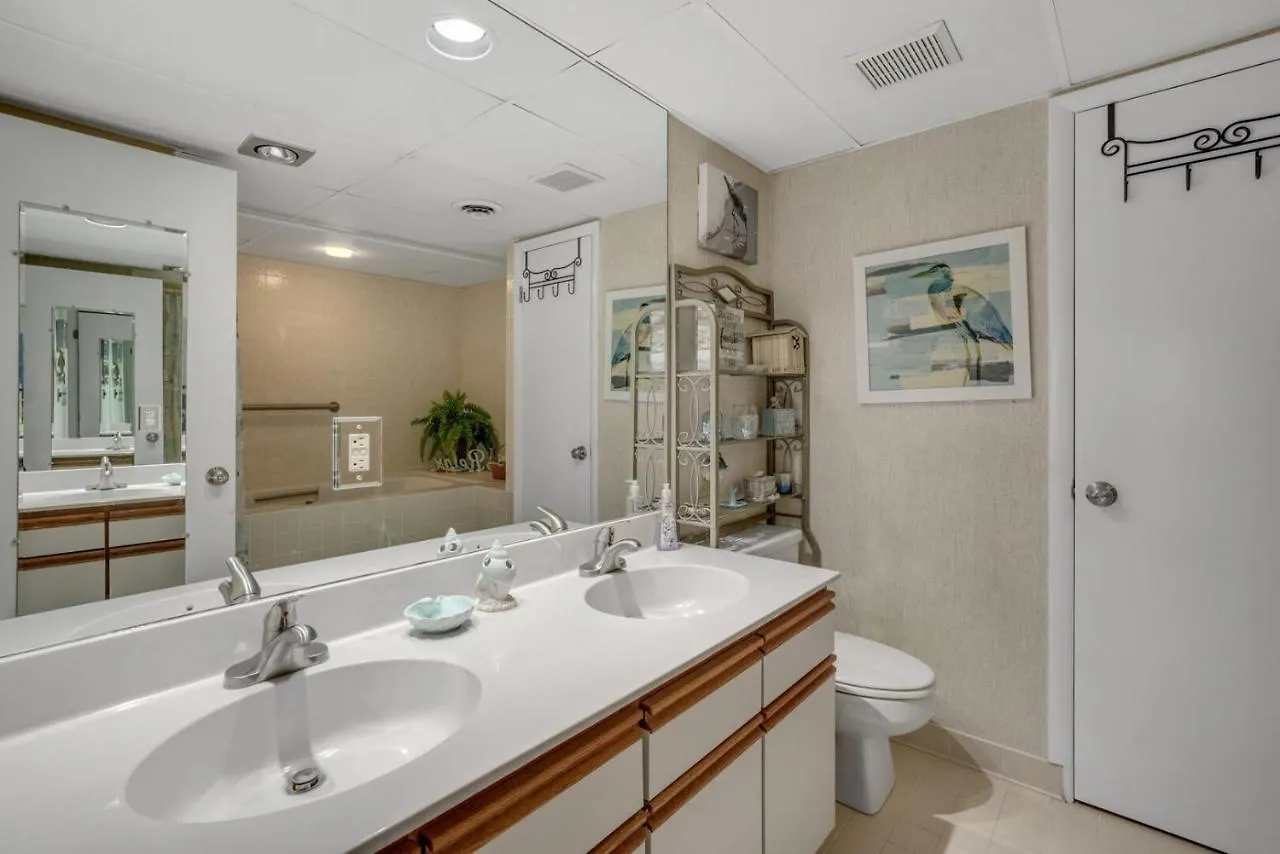 Two-bedroom Ocean City