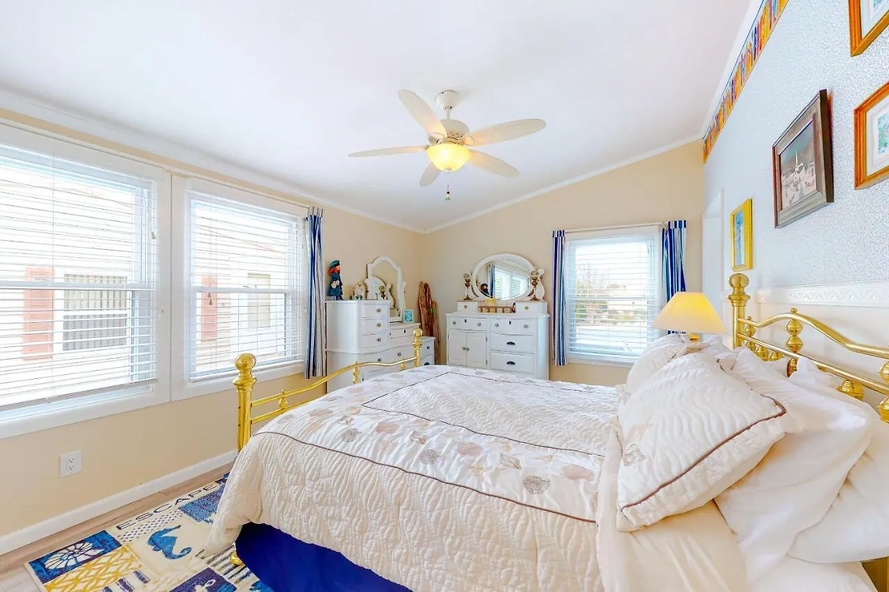 Montego Bay - 197 Pine Tree Road Holiday home *