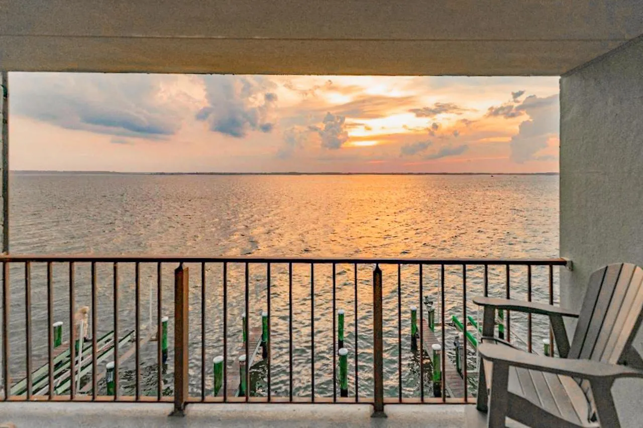 Apartment Pintail Point