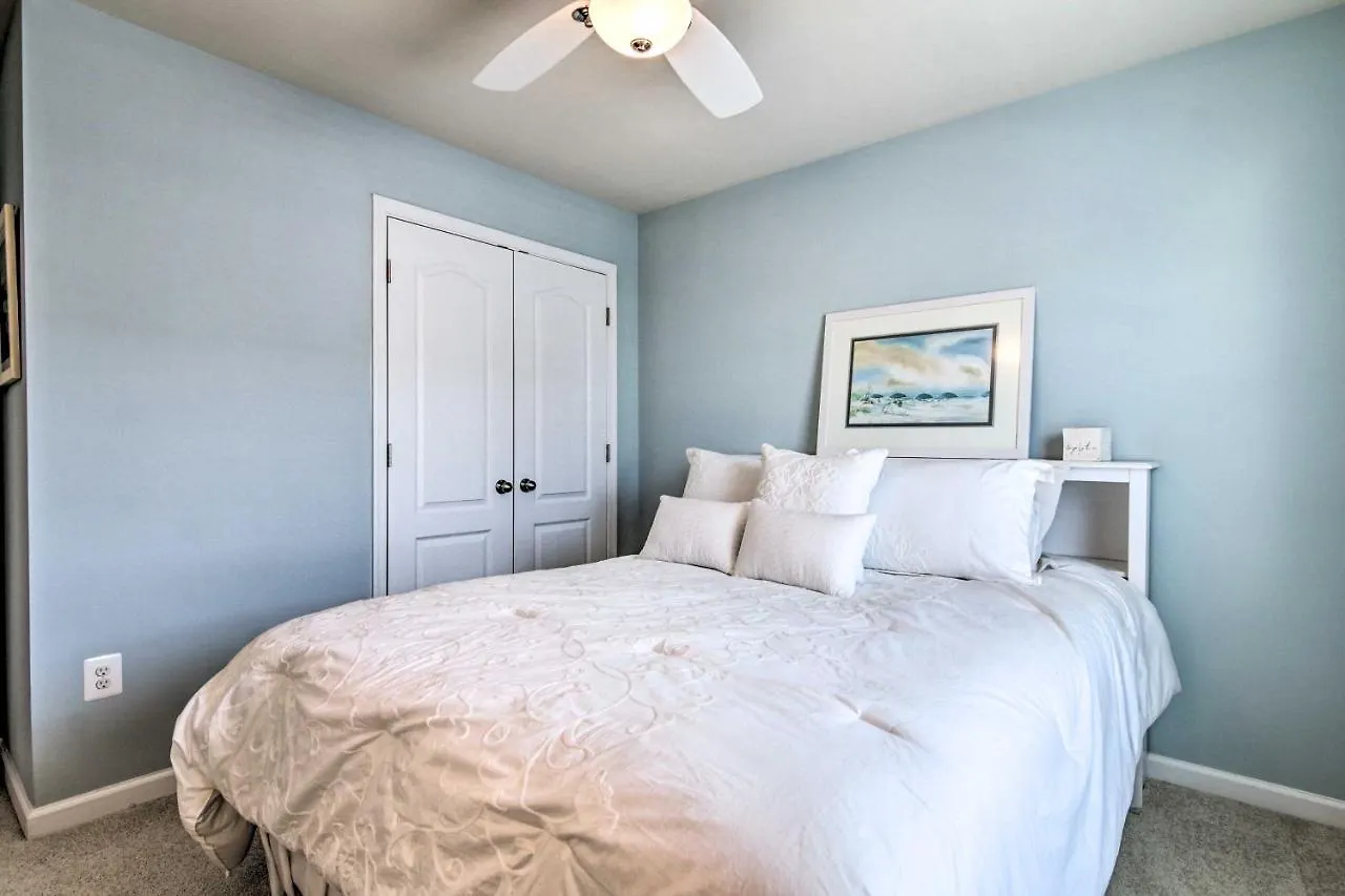 Ocean Boat Slip, Bay View And Pool Access Holiday home