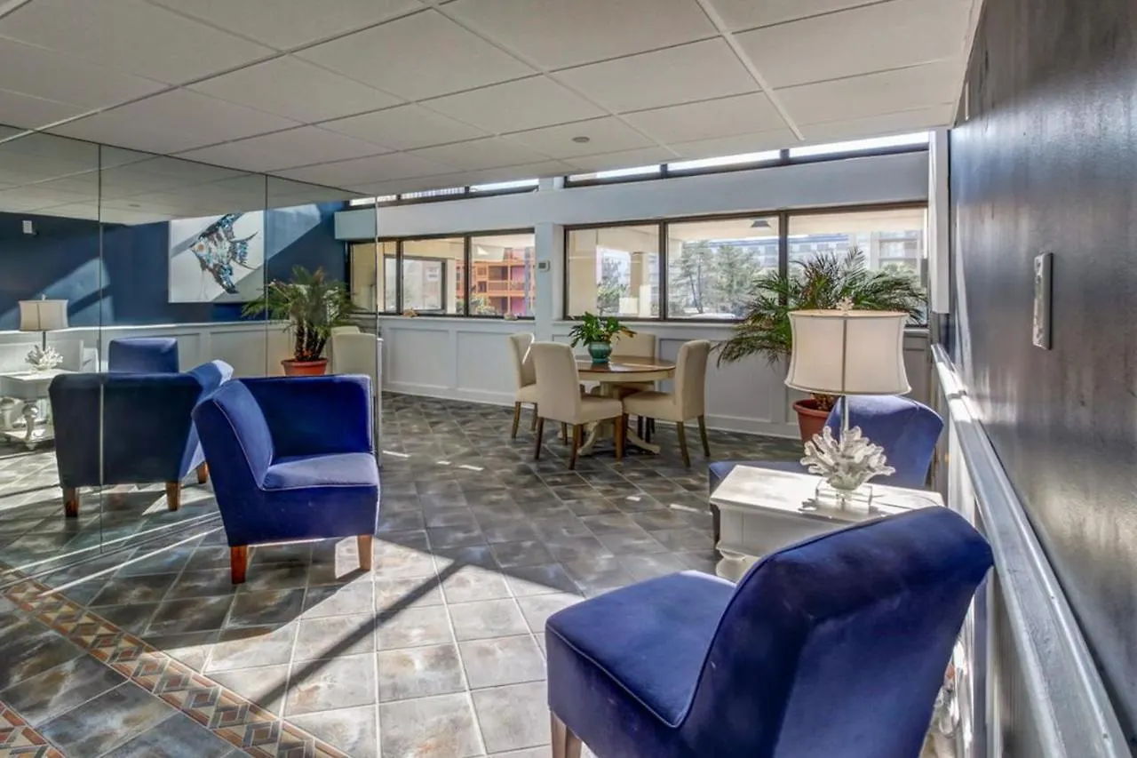 Apartment 9400 Bldg #203 *