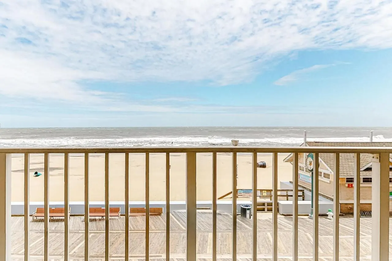 Ocean's Edge 302 Apartment
