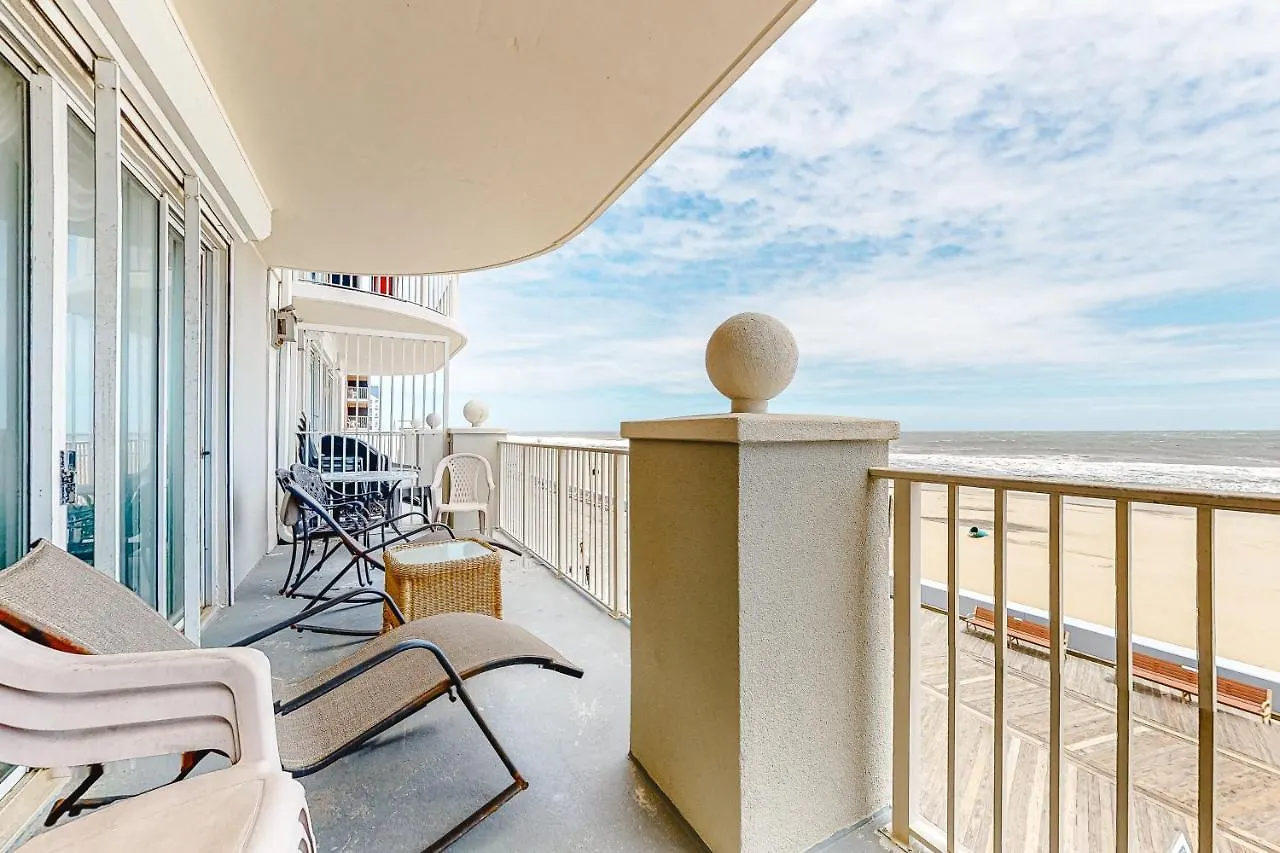 Ocean's Edge 302 Apartment