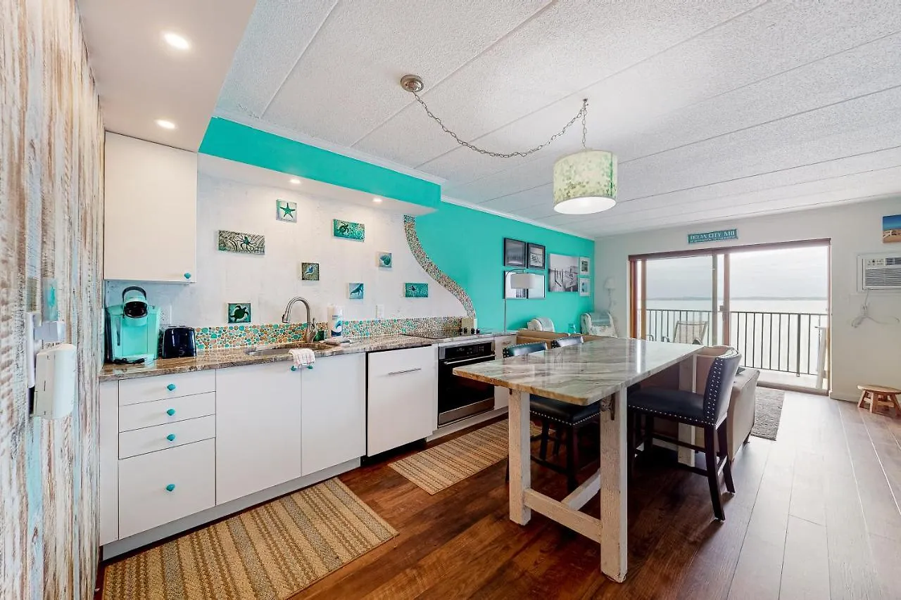 Pintail Point Apartment *