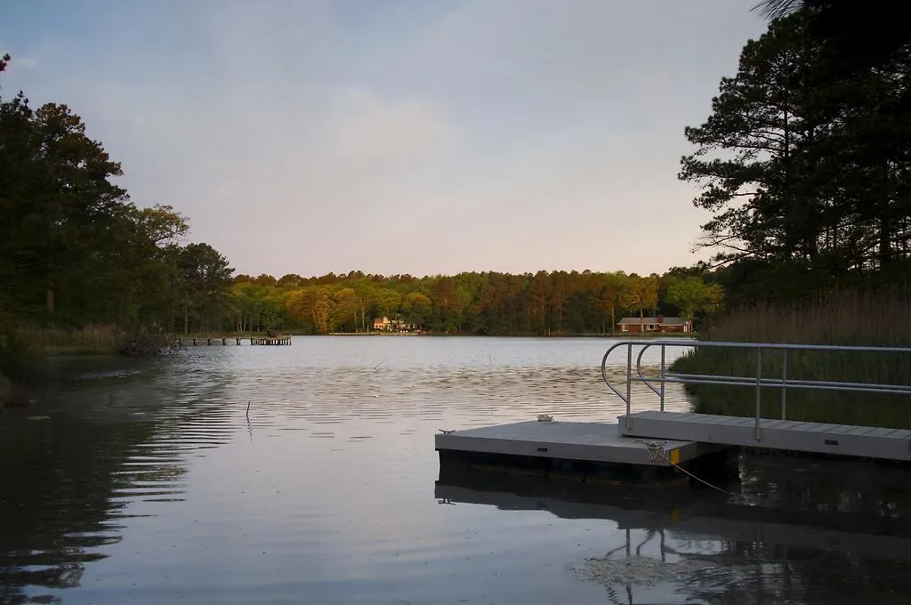 Long Acres & Cottages